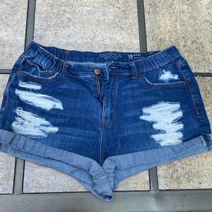 Arizona High rise jean shorts with elastic waist band sz 13